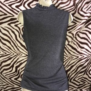 lilly Lou Tops - Lilly Lou Small gray sleeveless top 💕 lilly Lou Tops - Lilly Lou Small gray sleeveless top 💕